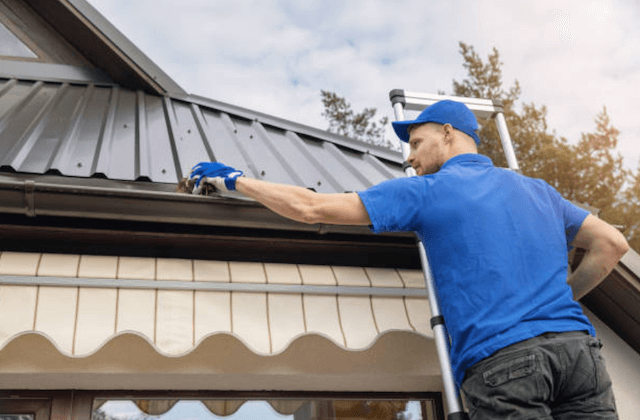 gutter cleaning in smyrna